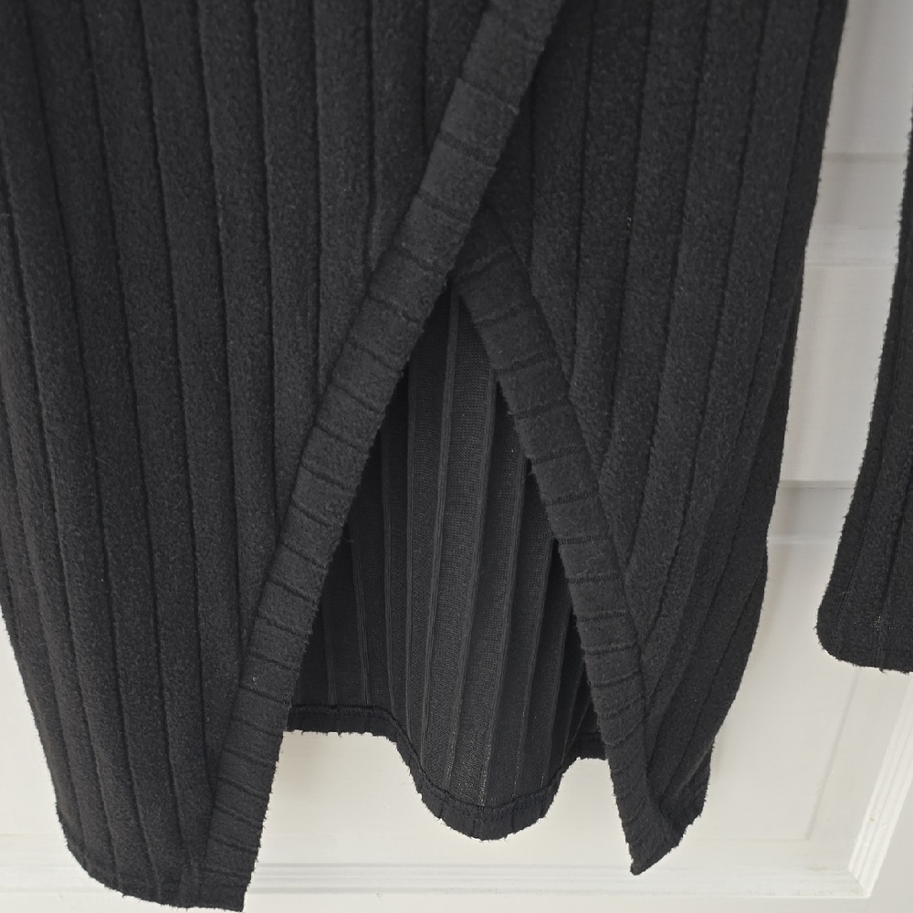 Black Ribbed Button-Detail Dress - Picture 5 of 5